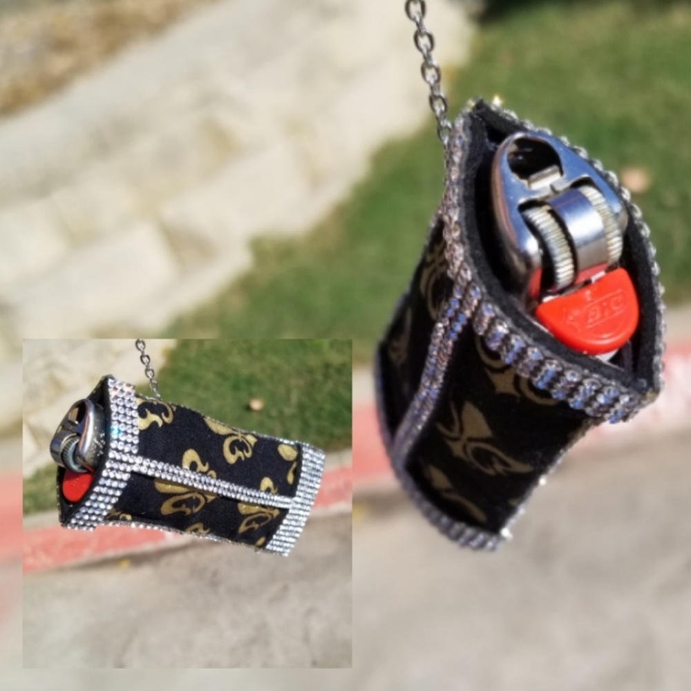 Diamond New Orleans Fleur De Lis Light Keychain